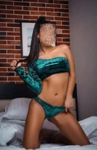 Beyleri Giyimleriyle Azdıran Escort Güzeller