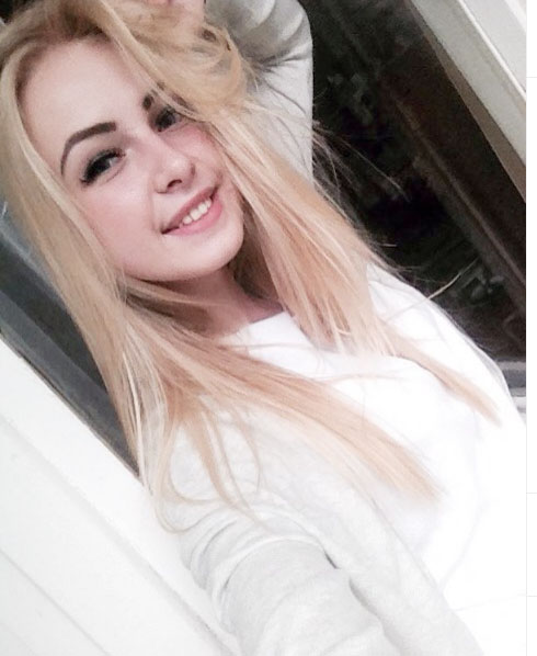 İçindeki Ateşle Orgazm Arayan Elmalı Escort Betül