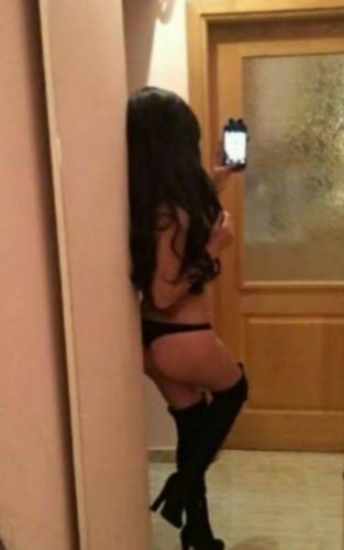 Çıtır Escort Rukiye Kaliteli Seks Randevuları Veriyor