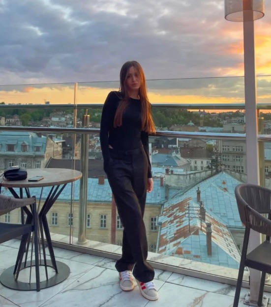 Sıcak Bir Tebessümle Başlayan Antalya Yeni Escort